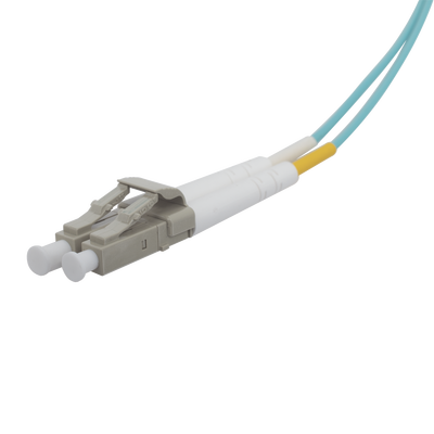 Jumper de Fibra Óptica Multimodo 50/125 XGLO OM3, LC-LC Duplex, OFNR, Color Aqua, 30 Metros