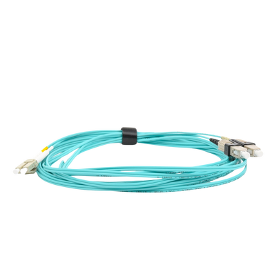 Jumper de Fibra Óptica Multimodo 50/125 XGLO OM3, LC-SC Duplex, OFNR, Color Aqua, 5 Metros