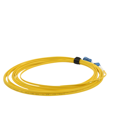 Jumper de Fibra Óptica Monomodo (OS2), XGLO, Riser, LC/UPC-LC/UPC Duplex, OFNR, Color Amarillo, 7 Metros