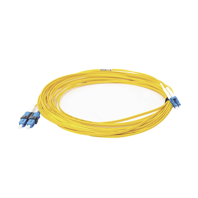 Jumper de Fibra Óptica Monomodo (OS2), XGLO, LC/UPC-SC/UPC Duplex, OFNR, Color Amarillo, 10 Metros