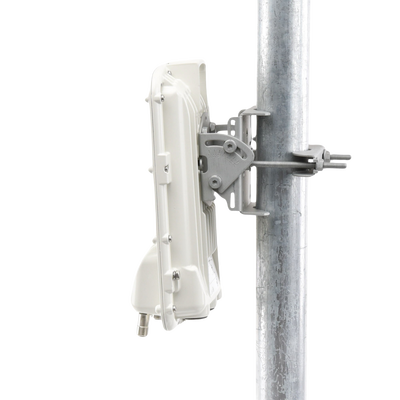 Backhaul radio conecterizado, 4.9-6.05 GHz PTP/HCMP/ 450 Mbps Reales, incluye fuente avanzada AC/DC - (C050067H008C)