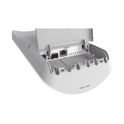 (mANTBox 52 15s) Estación base de banda dual de 2.4 / 5 GHz con una potente antena sectorial incorporada