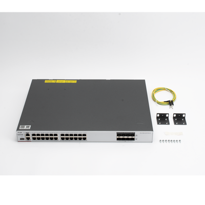 Switch Core Administrable Capa 3 con 24 puertos Gigabit + 8 SFP+ para fibra 10Gb, gestión gratuita desde la nube.