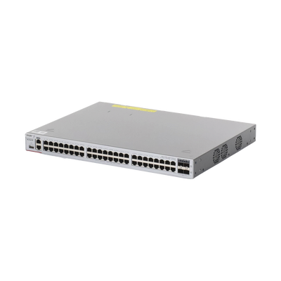 Switch Core Administrable Capa 3 con 48 puertos Gigabit + 4 SFP+ para fibra 10Gb, gestión gratuita desde la nube.