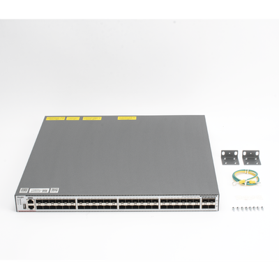 Switch Core Administrable Capa 3 con 8 puertos Gigabit, 24 SFP y 8 SFP+ Combo para fibra 10Gb, gestión gratuita desde la nube.