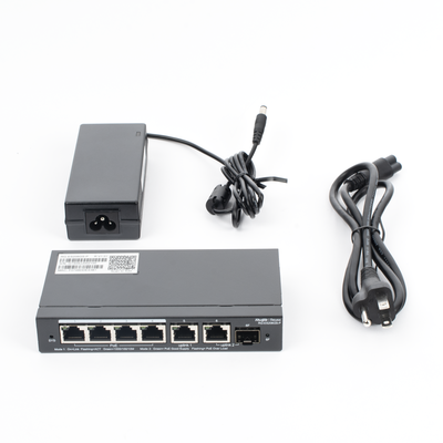 Switch Administrable con 4 puertos Gigabit PoE, 2 Uplink Gigabit y 1 Uplink Gigabit para Fibra SFP en combo, gestión gratuita desde la nube