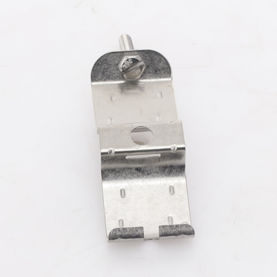 Sujetador de doble click para cable coaxial de 7/8" paquete de 10 piezas.
