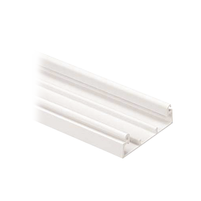 Base para canaleta T-45, de PVC rígido, con cinta adhesiva y orificios pre-perforados para montaje, 60.3 x 18.5 x 2400 mm, Color Blanco Mate